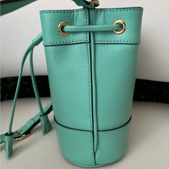 NWT GUCCI Ophidia GG Supreme Mini Bucket
Bag Shoulder Light Green - Picture 9 of 17